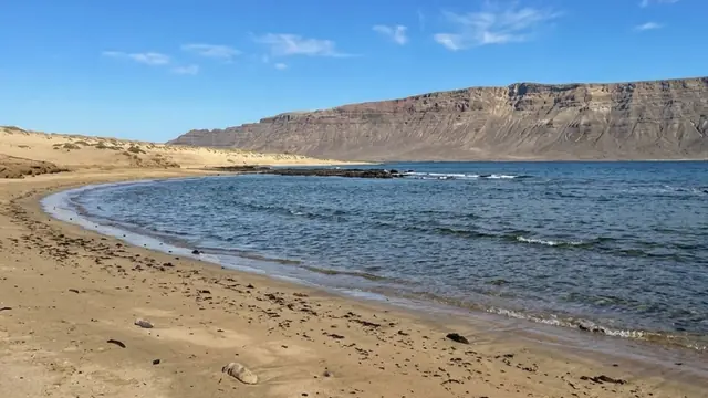 El Salado / Bahía del Salado — La Graciosa