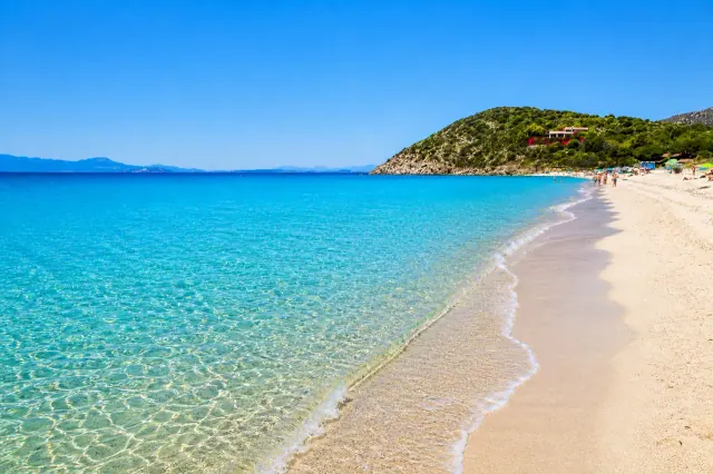 Geremeas, Maracalagonis — tre chilometri di sabbia dorata fine con acqua cristallina sulla costa sud-orientale