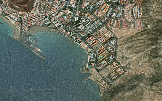 Vista satellitare della costa intorno alla spiaggia