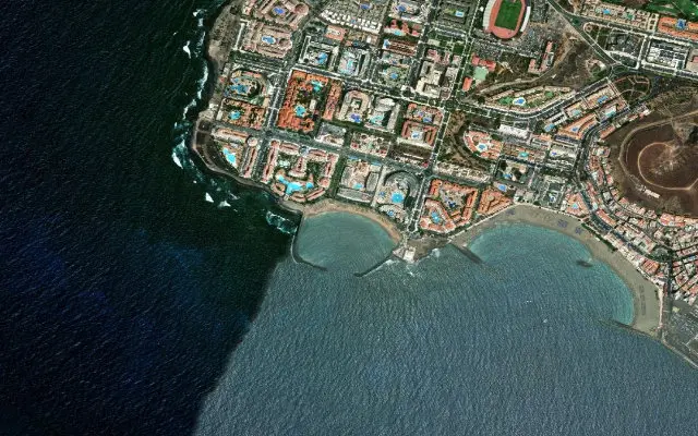 Vista satellitare della costa intorno alla spiaggia